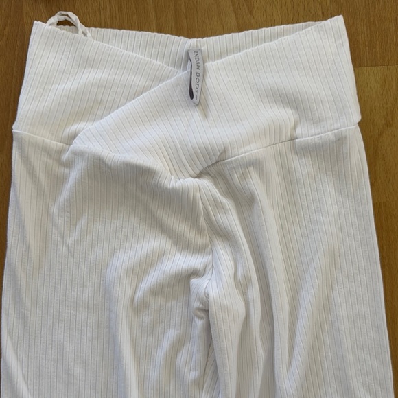 Indah white Ribbed set - Picture 3 of 5